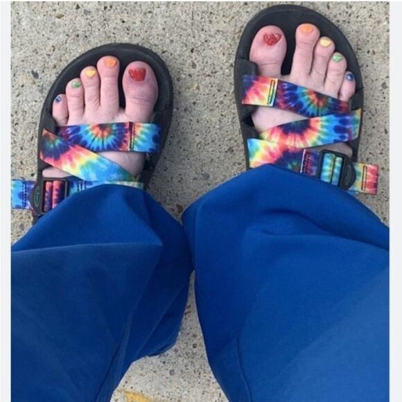 Chaco Chillos Rainbow Slide Sandals - Picture 1 of 12